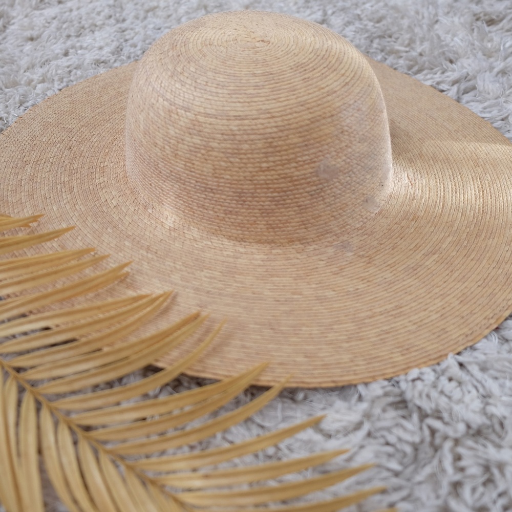 🚫SOLD🚫Straw Vacation Hat